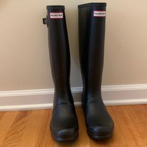 Hunter Rain Boots. Original Tall. Black. US 8M/9F